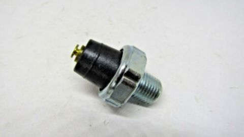 Wells Oil Pressure Sender (Ford 1954-66) With Light #PS95